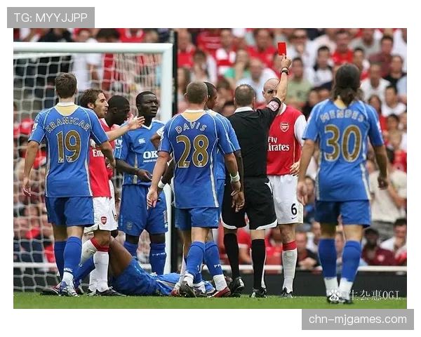 保级生死战前瞻:埃弗顿与卢顿仅差一分,末轮直接对话